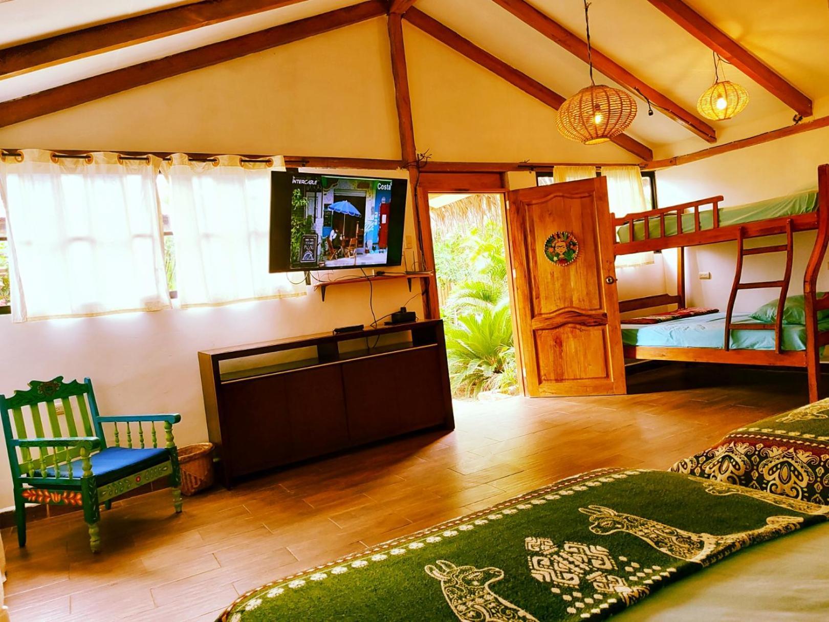 Cafe Madame Hotel Puerto Lopez Ngoại thất bức ảnh