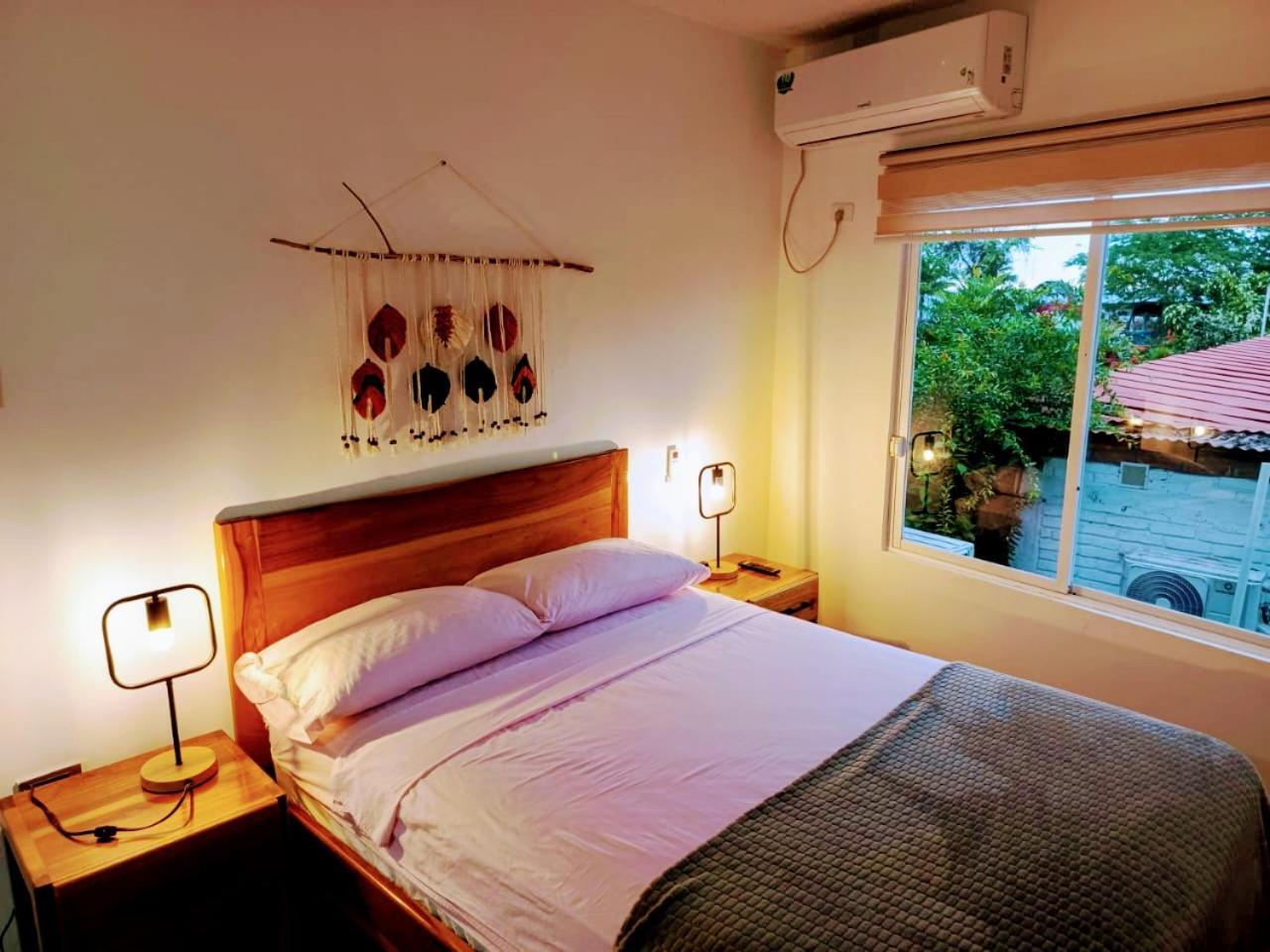 Cafe Madame Hotel Puerto Lopez Ngoại thất bức ảnh