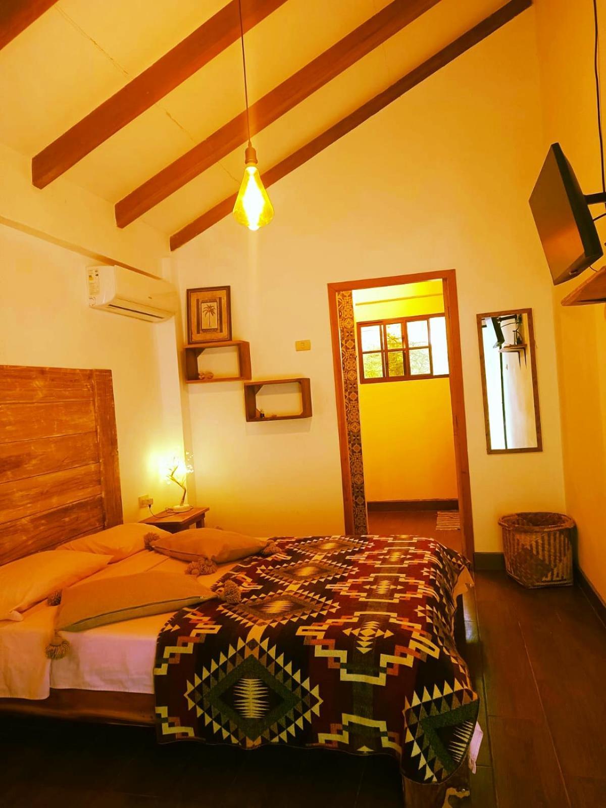 Cafe Madame Hotel Puerto Lopez Ngoại thất bức ảnh