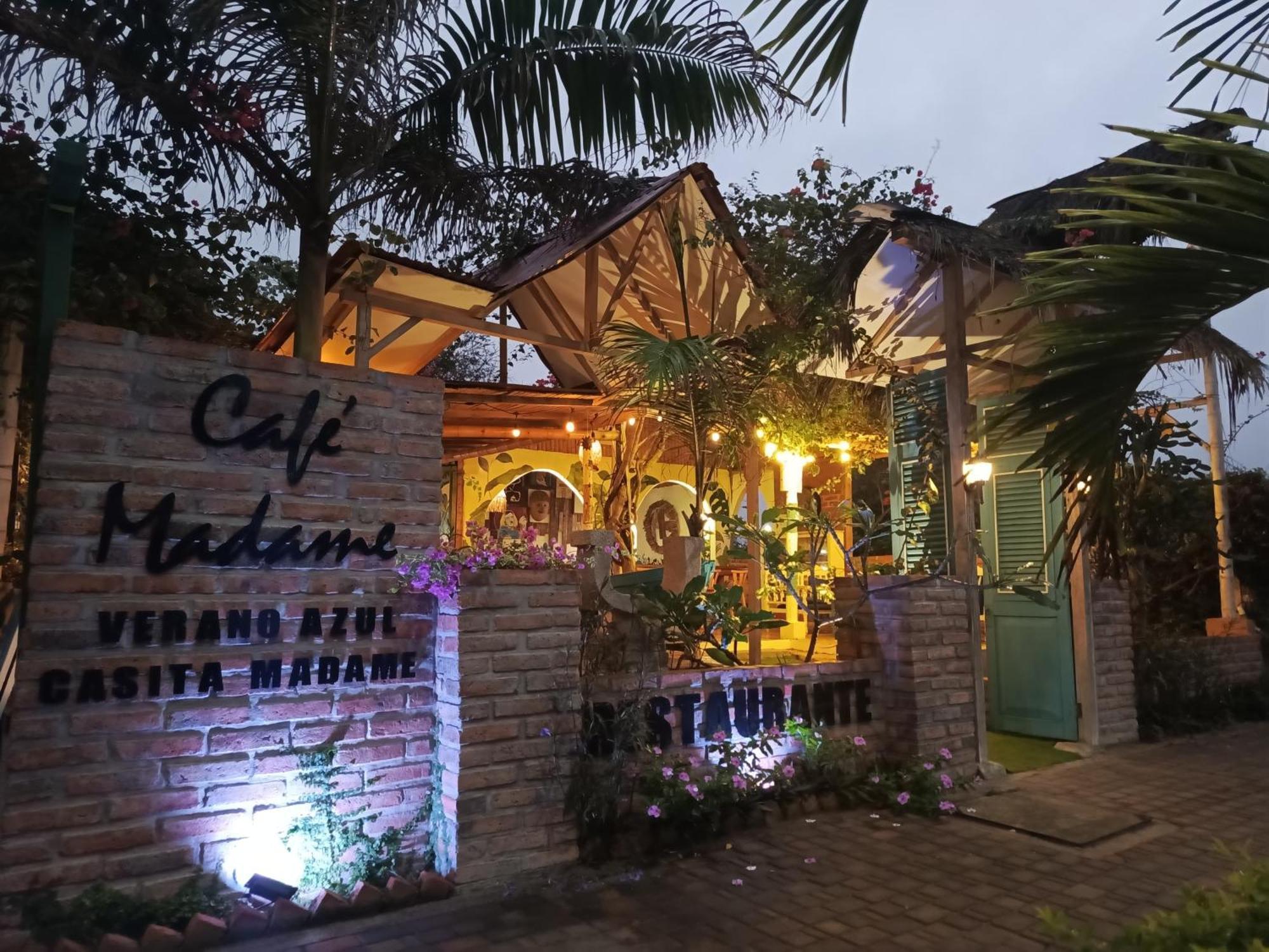 Cafe Madame Hotel Puerto Lopez Ngoại thất bức ảnh