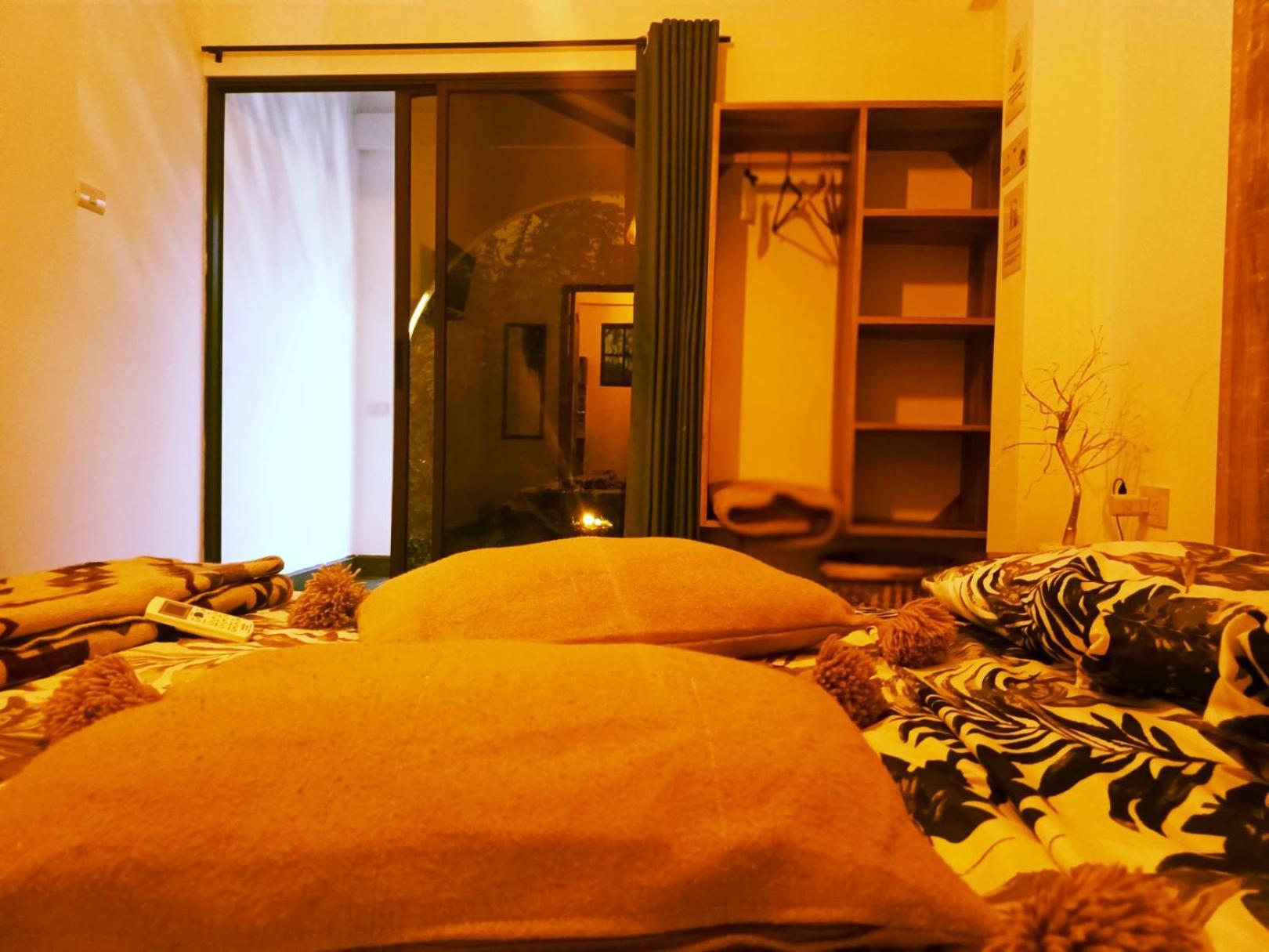 Cafe Madame Hotel Puerto Lopez Ngoại thất bức ảnh