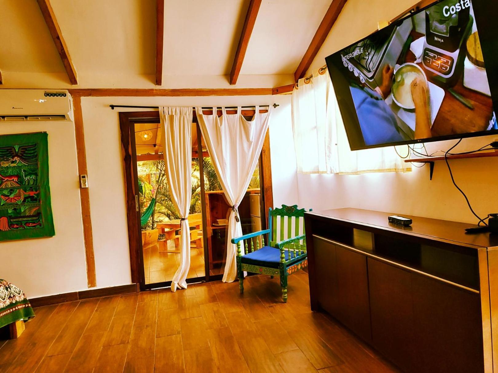 Cafe Madame Hotel Puerto Lopez Ngoại thất bức ảnh