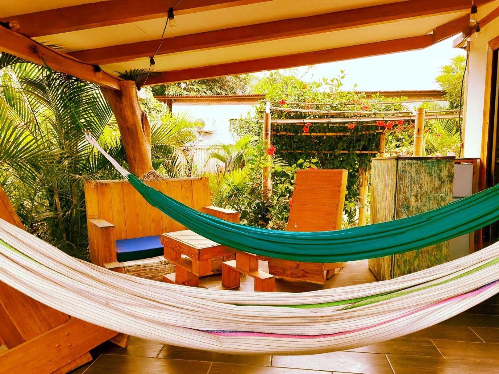 Cafe Madame Hotel Puerto Lopez Ngoại thất bức ảnh